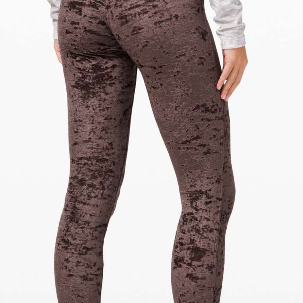 Lululemon Wunder Lounge High Rise Tight crushed velvet size 8